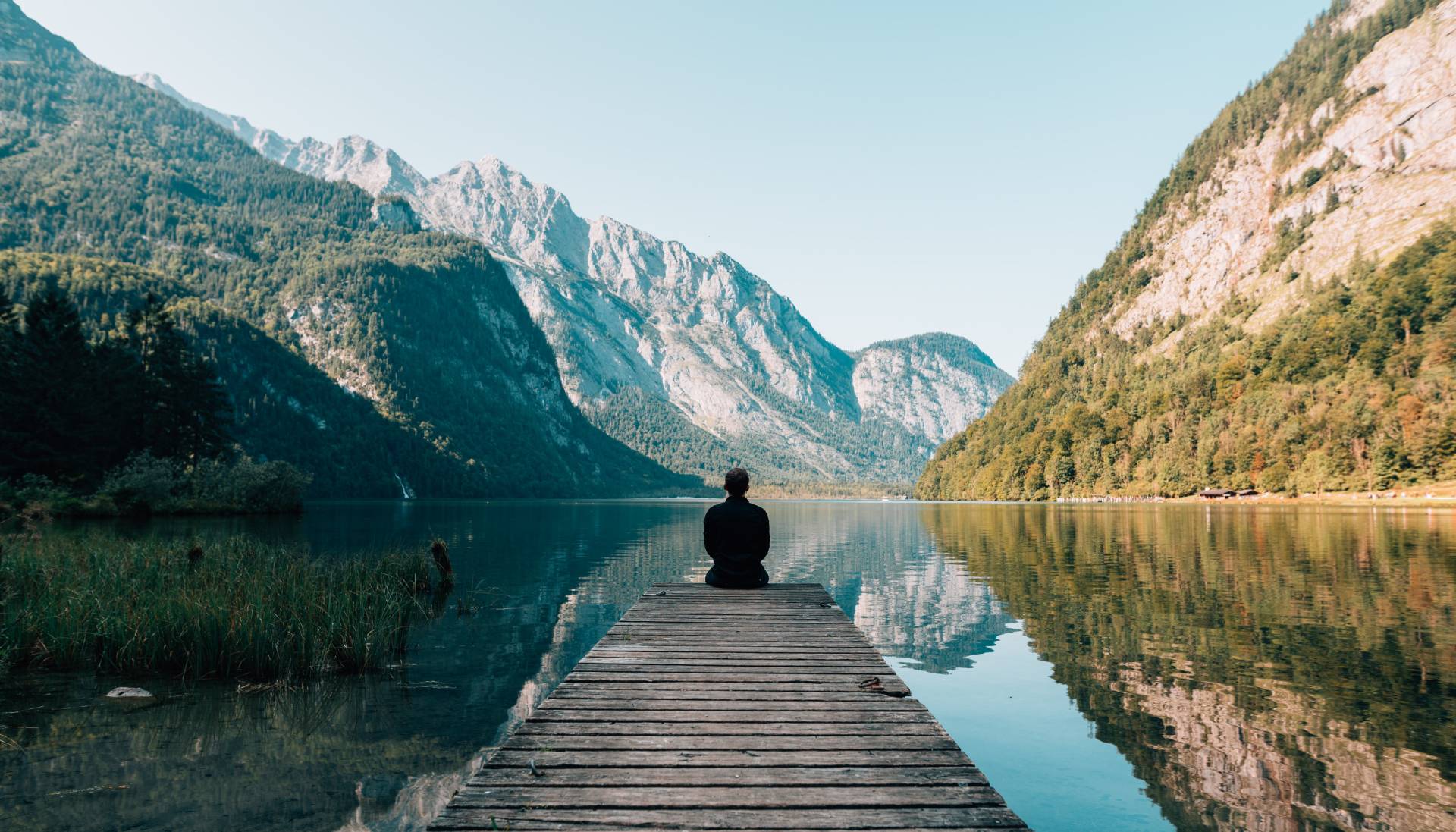 person-on-a-bridge-near-a-lake-747964 (4)